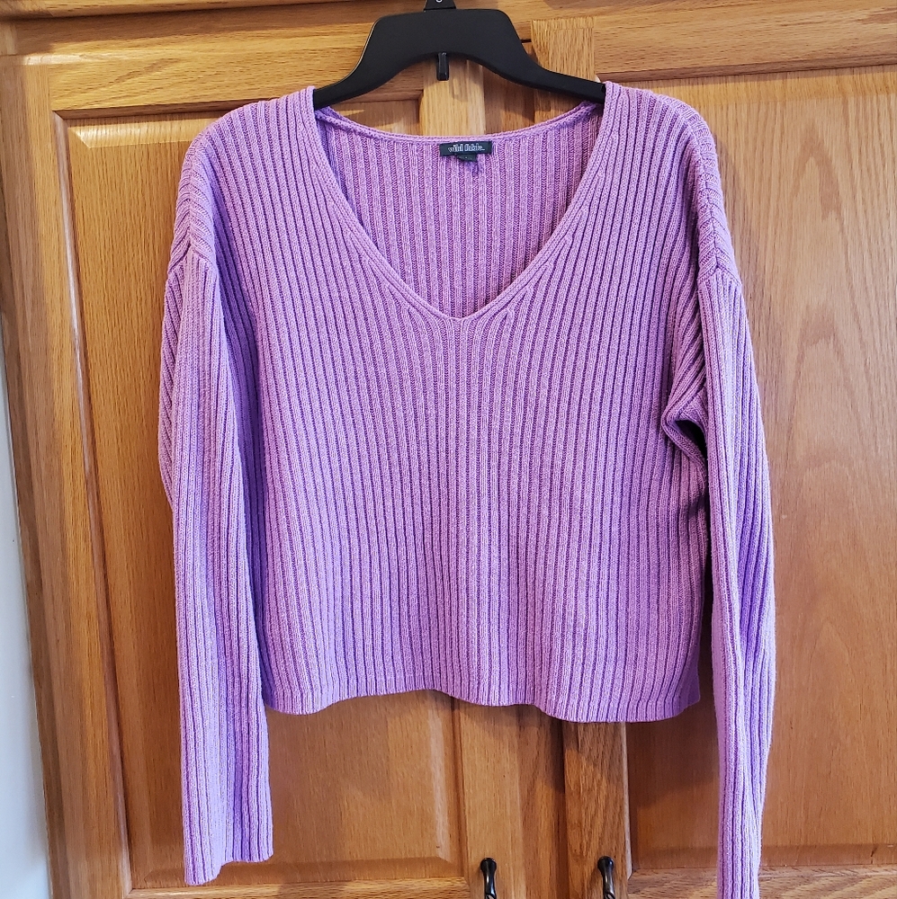 Pink V-Neck Ribbed Sweater - Picture 3 of 4
